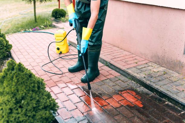 Why Choose Our Certified Pressure Washing Experts for Your Project Needs in Aberdeen, ID?
